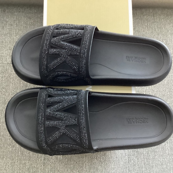 Michael Kors MICHAEL MMK Splash Slide Sandals, size 8 - Picture 7 of 10